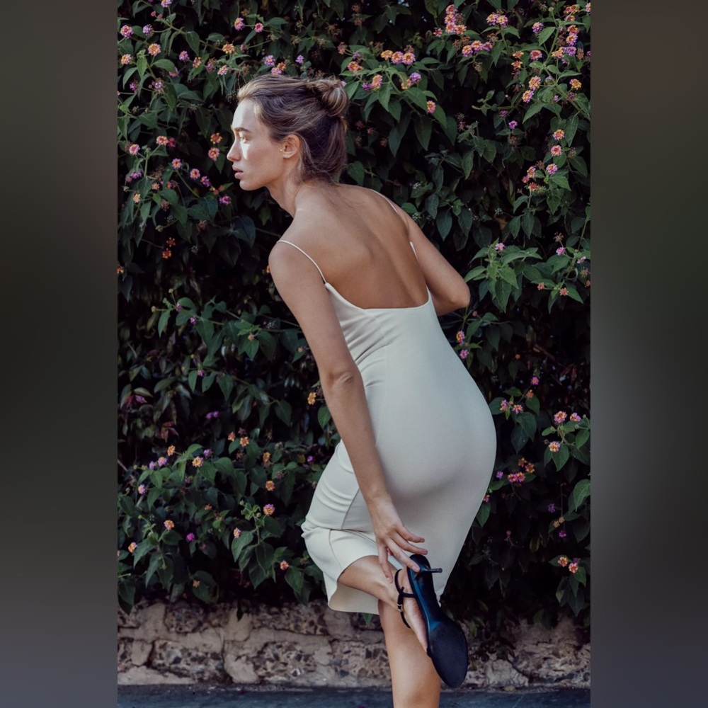 Zara Oyster White Stretch Midi Dress - Picture 4 of 13